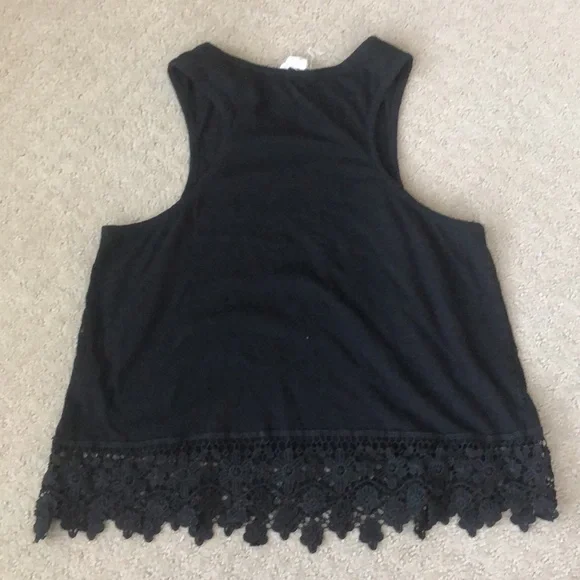 M Tank - Picture 2 of 3